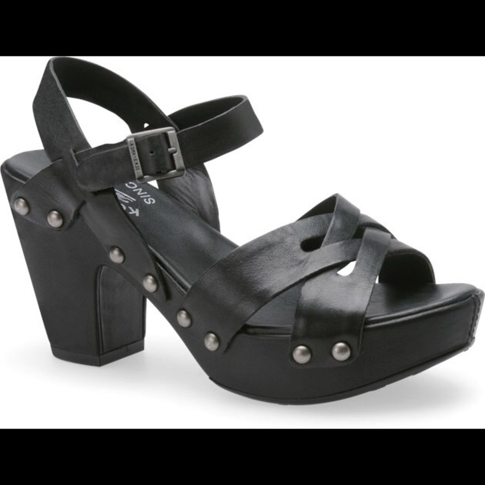 Kork-Ease Deborah Black Leather Strappy Sandal Size 8MW K3182